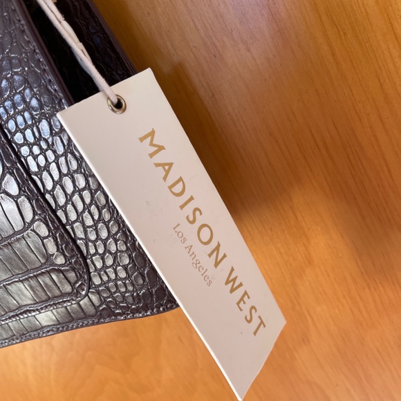 NWT Madison West Shoulder Bag - Picture 4 of 6